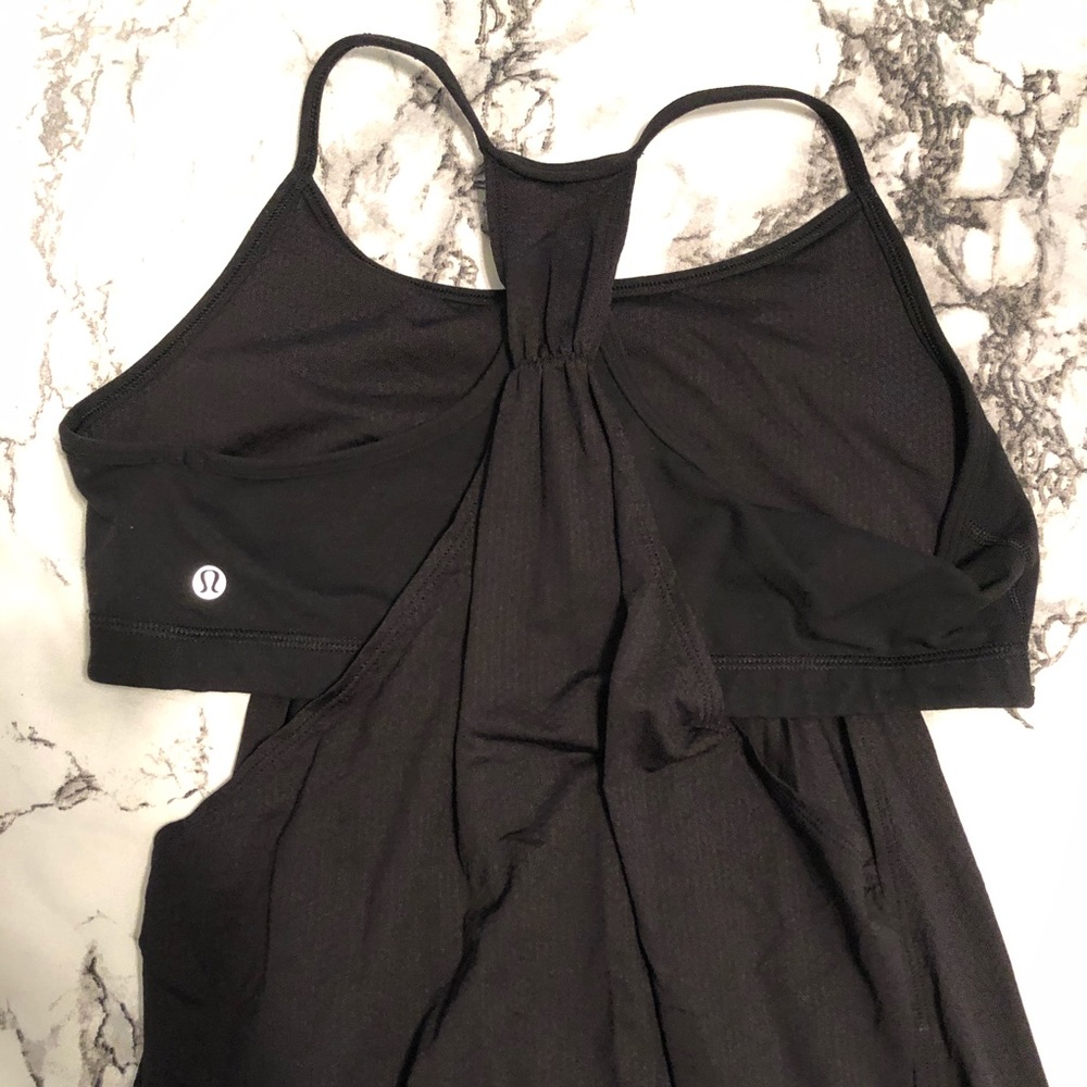 Bundle: 4 Lululemon tops sold together for $25